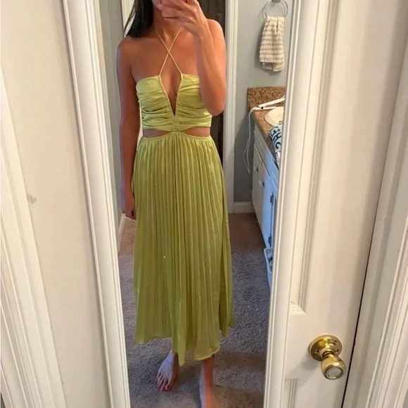 Pink Cut Out Ruched Halter neck pleated Satin midi Dress- straps can criss cross - Picture 10 of 14